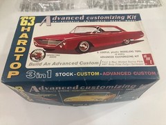 AMT 1963 Ford 500XL Sports H.Top 3in1 Kit Advanced Custumiziting Model Kit