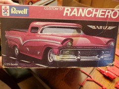 Revell ’57 FORD RANCHERO 1/25 Model Kit 7396, New Open Box Complete