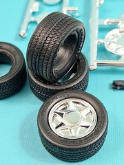 Revell AMT Ertl Monogram MPC 1/25 Model Part Ford Taurus SHO Wheels & Tires