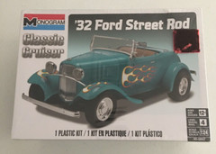 Monogram Classic Cruiser ’32 Ford Street Rod 1:24 Scale NEW SEALED