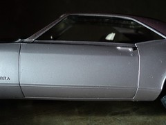 AMT 1969 Buick Riviera Vintage Promo Model 1/25
