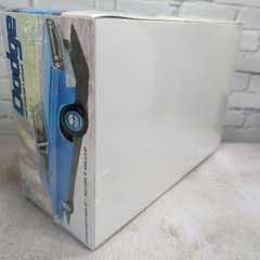 Moebius 1965 Dodge Coronet Sedan 1/25 Model Kit Factory Sealed