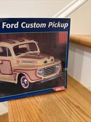 Revell 1950 Ford Custom Pickup Monogram Model Kit 1/25 85-2494