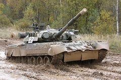 Trumpeter 1:35 RUSSIAN T-80U MBT Model Kit – 09525