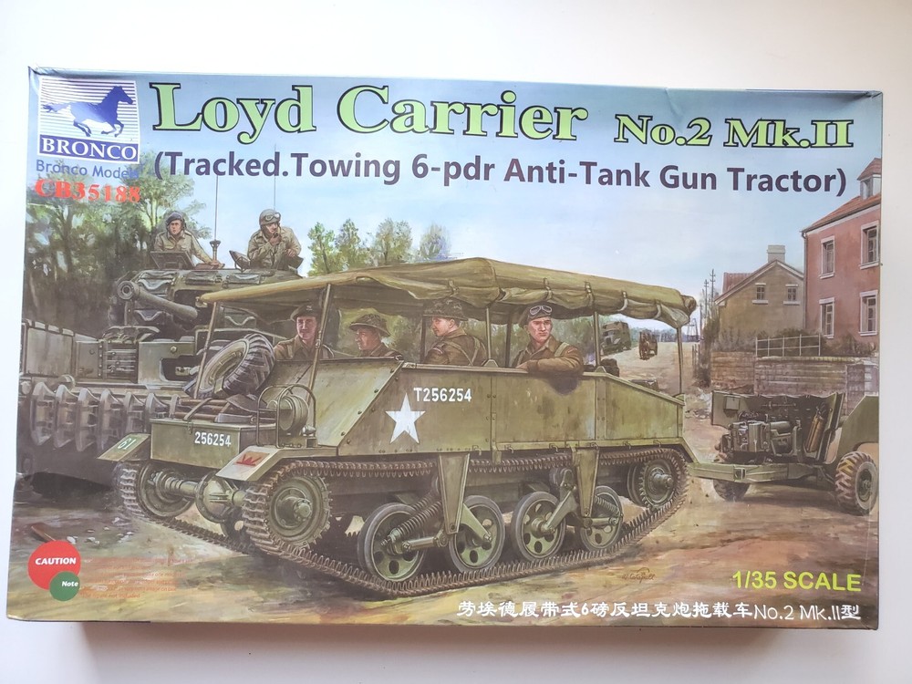 Bronco 1:35 Loyd Carrier No.2 MK.II Tracked (6pdr not included)Model Kit CB35188