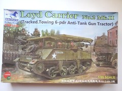 Bronco 1:35 Loyd Carrier No.2 MK.II Tracked (6pdr not included)Model Kit CB35188