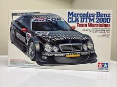 TAMIYA – Mercedes-Benz CLK DTM 2000 Team Warsteiner 1/24 Model Kit (24239)