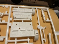 1 25 scale model parts Diamond Reo Engine Parts Lot Only