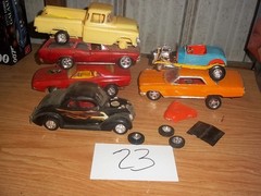 Model Car Junkyard/Parts Lot Salvage Built Plastic Models #23
