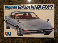 Tamiya 1:24 MAZDA SAVANNA RX-7 MOTORIZED Model Kit