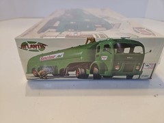 Atlantis White Fruehauf Gas Truck Sinclair / US Army 1:48 model kit 1402. New.