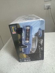 FORD BRONCO 1st GEN – 1/25 scale REVELL – SEALED – NEW – 85-4320