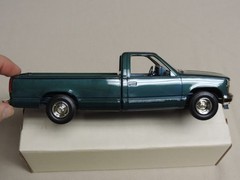 1990 Chevrolet Silverado C1500 pickup 1/25 ERTL dealer promo RZ truck