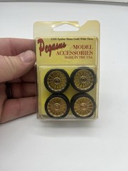 Pegasus Model Wheels 1208 Spider Rims Gold with Tires 1:24 / 1:25 Plastic Model