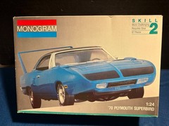 1/24 MONOGRAM 1970 PLYMOUTH SUPERBIRD BLUE MODEL CAR KIT B13