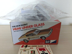 SEALED-BAG! *ORIGINAL-ISSUE VINTAGE MPC HEMI UNDER GLASS 1969 BARRACUDA DRAG KIT