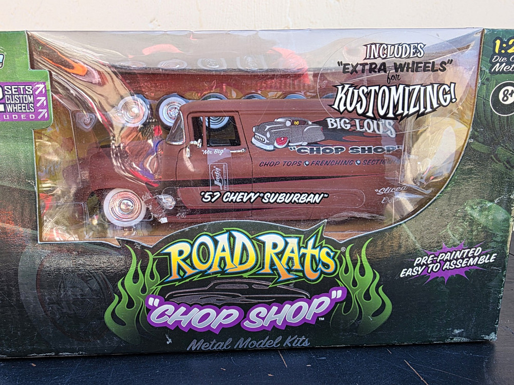 Jada Toys Road Rats Chop Shop 1:24 Chevy Suburban Pre-Painted Metal Brown