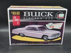 AMT 1962 ’62 Buick Electra 225 Retro 2 in 1 Plastic Built Model Car Kit 1:25 614