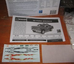Monogram Trucks 1980 Ford Bronco 2-in-1 1/24 Kit # 7214 Unbuilt Sealed Bags 80