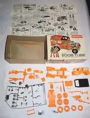 Aurora Boob Tube 1/32 Model Kit The Scene Machines VTG 1969 w Box Hippie Peace