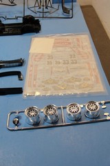 New Opened box Tamiya-Taisan Starcard Porsche 911 GT2 Model Car Kit #24175