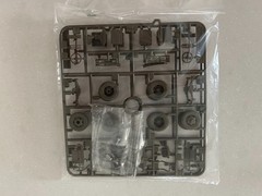 Tamiya Model U.S. 2 1/2-Ton 6 x 6 Cargo Truck #32548 1/48 Scale New