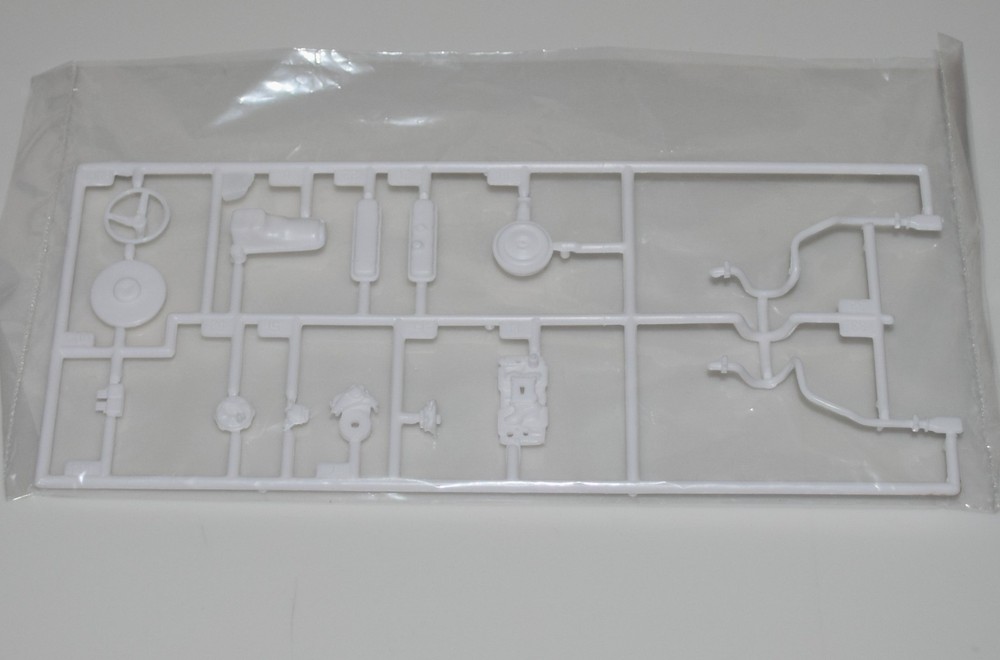 AMT 1970 CHEVY MONTE CARLO LOWRIDER #1458M ⭐PARTS⭐ STEERING WHEEL+MORE 1:25