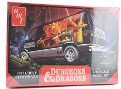AMT “Dungeons & Dragons” 1977 Chevrolet Chevy Custom Van 1:25 Model Kit 1568