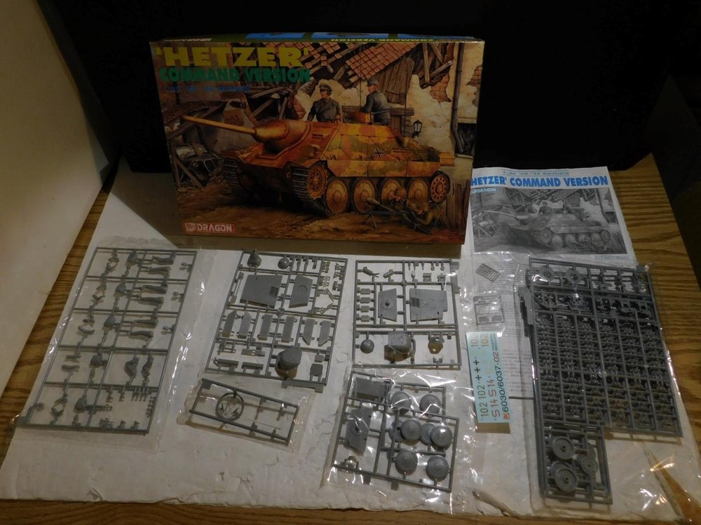 Dragon 1:35 #6060 Hetzer Command Version 1939-1945 Series OBN