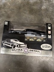 Testors 1:24 Ultra Detail Platinum Series Mustang Mach 1 Silver/Black Metal Kit