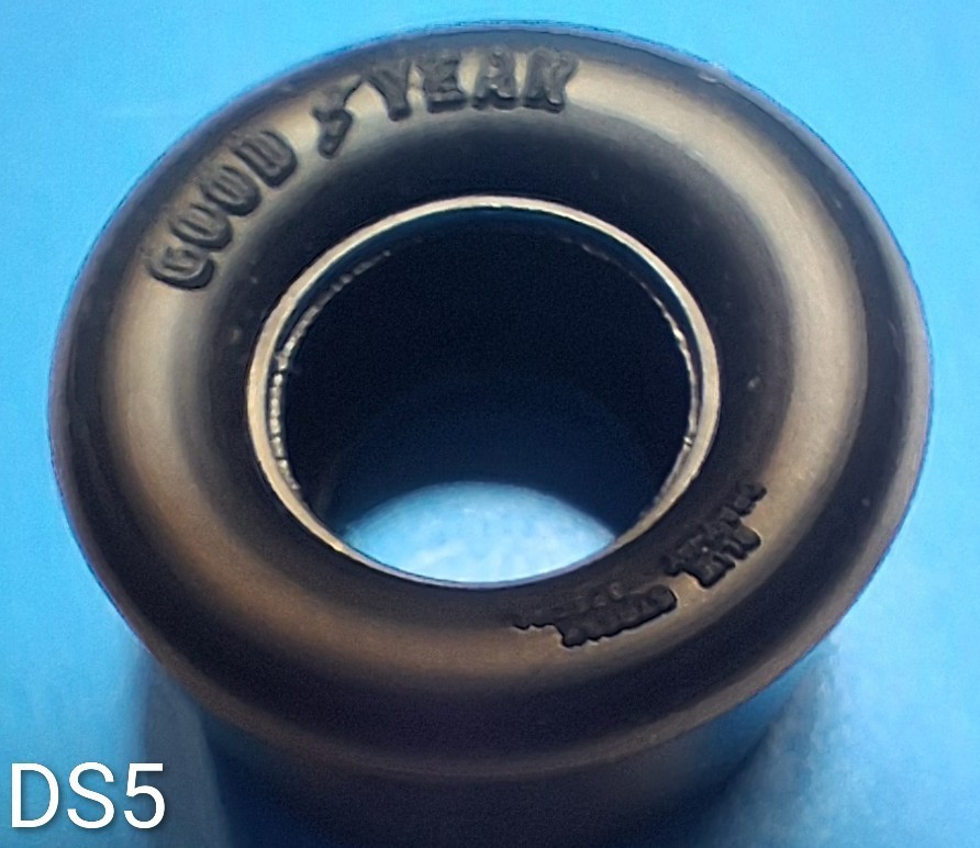 D5 GOODYEAR BLUE STREAK DRAG WAY SPECIAL SLICKS – TIRES MODEL CAR KIT PARTS LOT