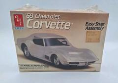 Sealed AMT ERTL ’69 Chevrolet Corvette Stingray 1:43 Model Car Kit #6903 Vintage