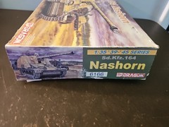1/35 NASHORN SD.KFZ 164 GERMAN WW 2 TANK Dragon OB Sealed Contents complete 6166