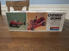 Vintage Monogram Cherry Bomb 1/24 Model Kit #6761 Show Rod Chopper Trailer