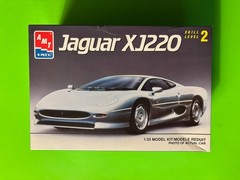 1993 JAGUAR XJ220 COUPE MODEL KIT 1/25 SCALE AMT ERTL NEW IN OPEN BOX COOL LOOK!
