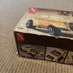 Vintage AMT ERTL ’32 FORD ROADSTER 2 IN 1 MODEL KIT Partially Started