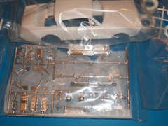 1:25 Scale Hurst “Hemi Under Glass” Barracuda R/E Wheel Stander Drag Car