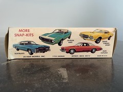 Jo-Han Cadillac Eldorado Vintage 1/25 Scale Model Snap-Kit #CS-501