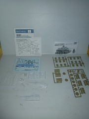 Tamiya Military Miniatures WWII 1:35 Scale Plastic Model Jerry & 1/144 Helecopt