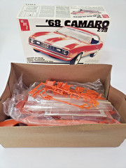 (2) AMT Ertl 1/25 Model Kits 6202/6559 Open Box- 69 Chevelle SS396 68 Camaro Z28