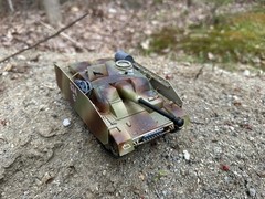 1/35 BUILT STURMGESCHUTZ IV WITH CONCRETE ARMOR-WELL BUILT READY TO DISPLAY.