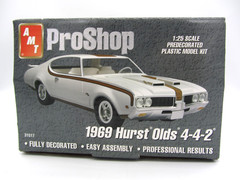 AMT Proshop 1969 Hurst Olds 4-4-2 Plastic Model Kit 1/25 Scale New Old Stock!!!