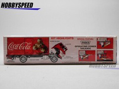 AMT COCA COLA HOLIDAY HAULER FORD TRUCK MODEL KIT plastic 1:25 Scale AMT1459 NEW