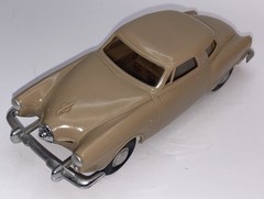 AMT 1950 Studebaker Starlight Coupe 1/25 Wind-up Promo FIESTA TAN – VF-XLNT