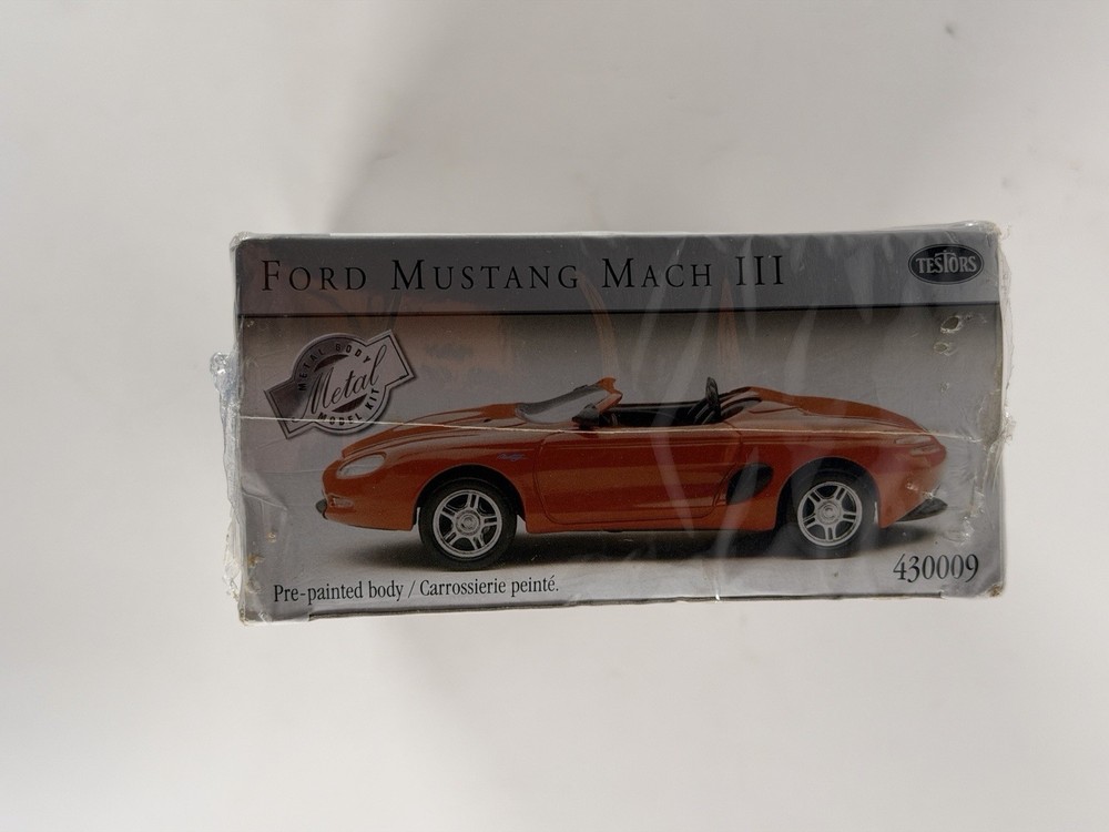 2000 Metal Model Car Kit Red Ford Mustang Mach III Model Kit in original box