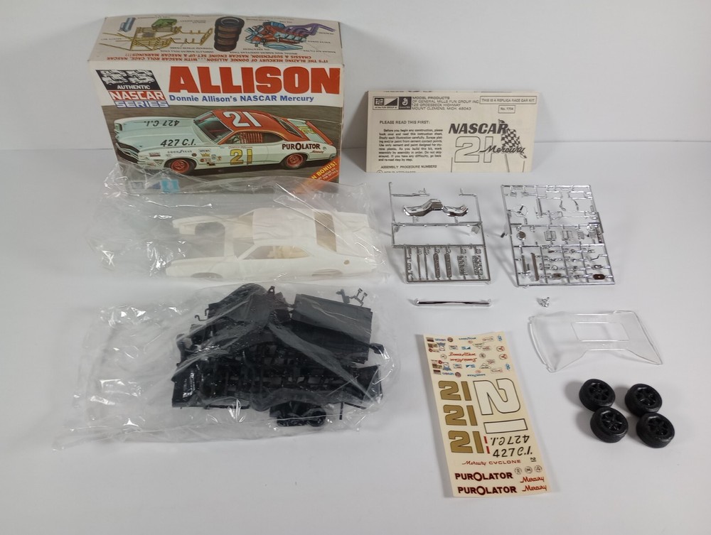 Mercury Cyclone #21 Donnie Allison MPC 1:25 Model Kit # 1-1704 Sealed Parts Bags