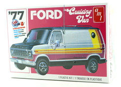 1977 Ford Cruising Van 1:25 Plastic Model Kit AMT
