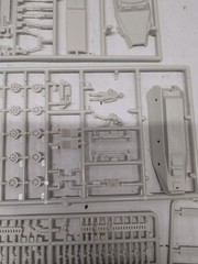 Esci Ertl 1/72 Scale Kit 8343 German Sd Kfz 251/7 Pioneer Vehicle Open Box