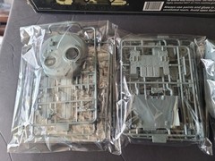 Xact Scale Models 35001 T-80U Russia’s Main Battle Tank Kit 1/35 Sealed Parts