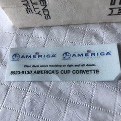 AMT ERTL Chevrolet America’s Cup Corvette Artic White/Red Inter #8923 w/BOX